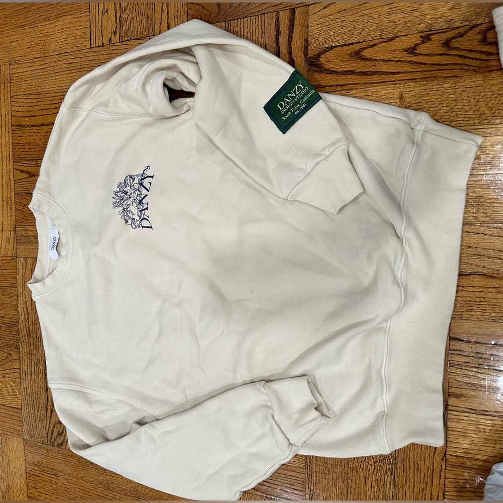 Danzy grey crewneck size small